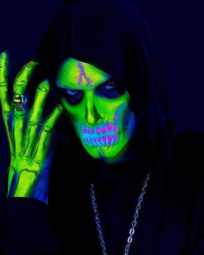 Set de 5 battons de maquillage fluo de 15 g